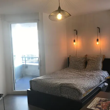 Nice Cosy Apt With Balconies In Caen Appartamento Caen
