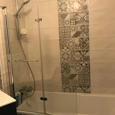 Appartamento Nice Cosy Apt With Balconies In Caen Caen